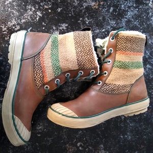 Keen Women 8.5 Elsa Boots Brown Leather Knit Lace